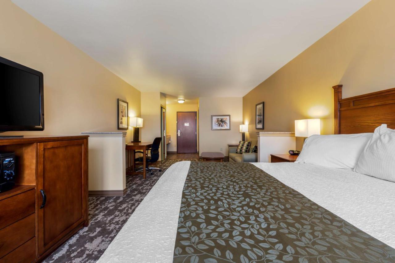 Best Western Plus Red River Inn Clarendon Экстерьер фото