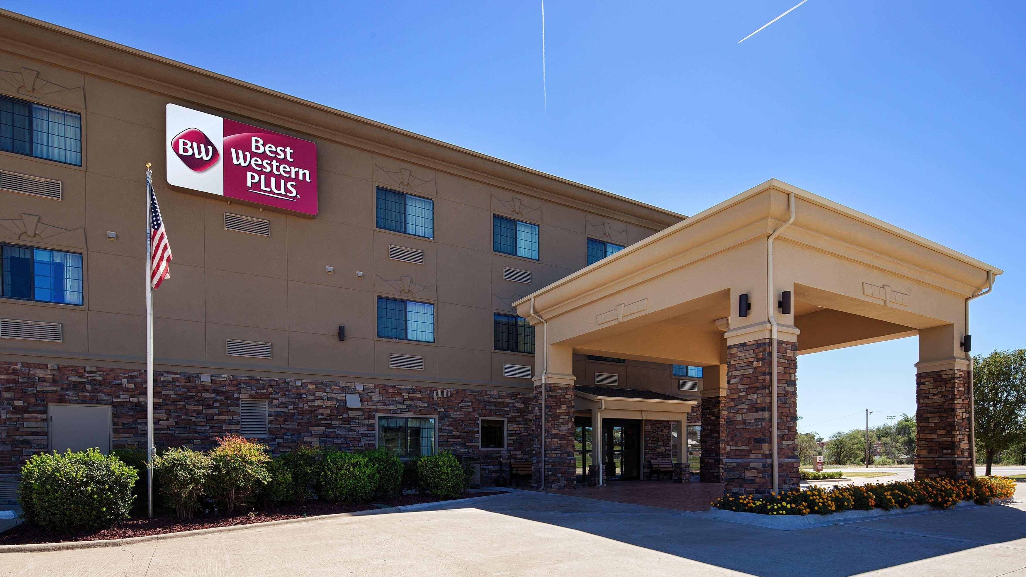 Best Western Plus Red River Inn Clarendon Экстерьер фото
