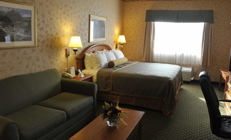 Best Western Plus Red River Inn Clarendon Экстерьер фото